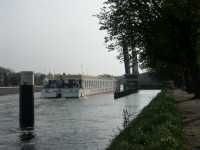 P� v�g mog Schroebrug